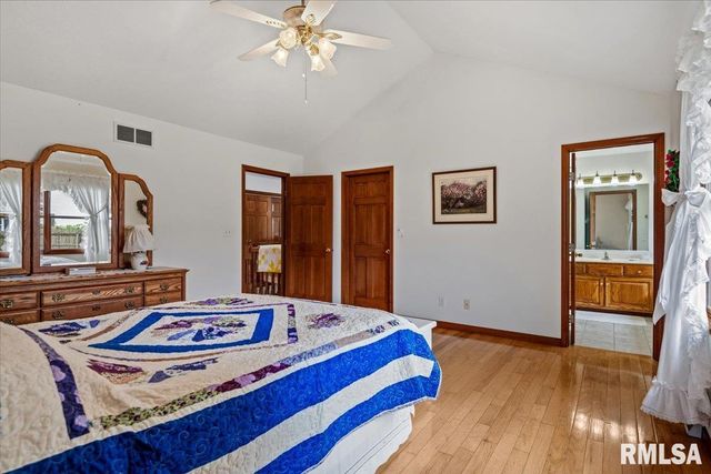 303 BRECKENRIDGE Road, Chatham, IL 62629