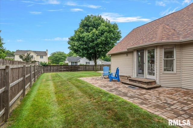 303 BRECKENRIDGE Road, Chatham, IL 62629