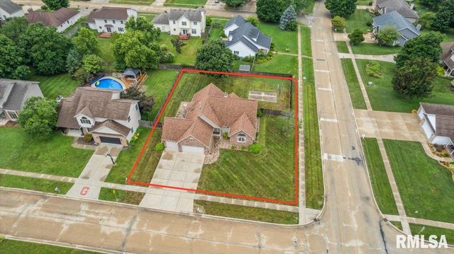 303 BRECKENRIDGE Road, Chatham, IL 62629
