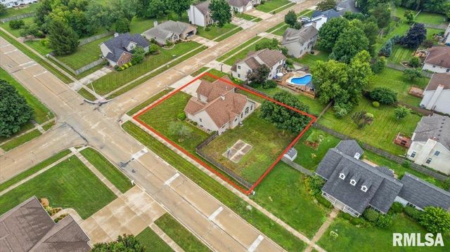 303 BRECKENRIDGE Road, Chatham, IL 62629