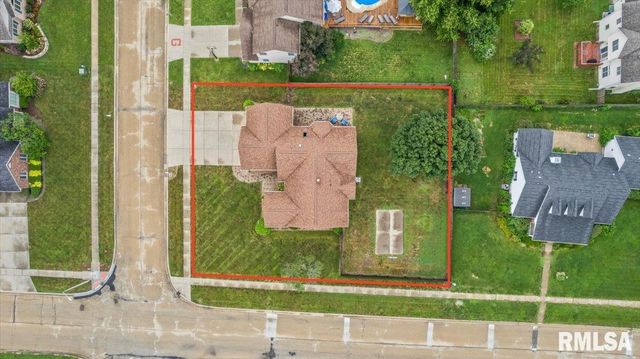 303 BRECKENRIDGE Road, Chatham, IL 62629