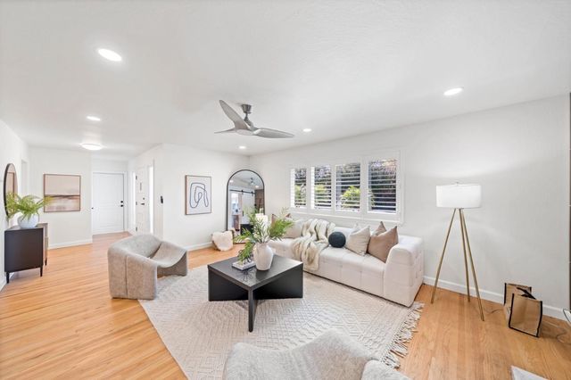 12 Country Lane, Redwood City, CA 94061