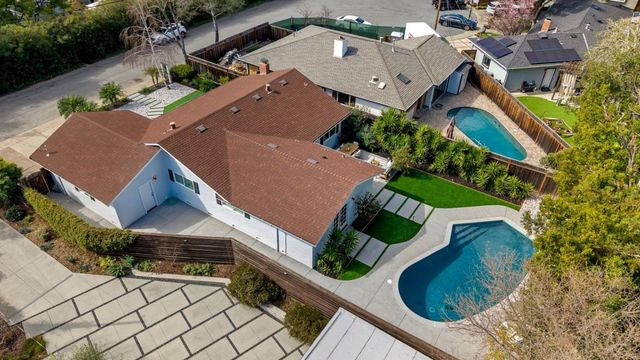 12 Country Lane, Redwood City, CA 94061