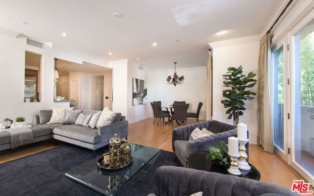 411 N Oakhurst Drive 305, Beverly Hills, CA 90210