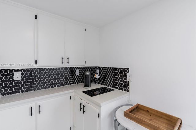 4500 S Ocean Boulevard 405, Lantana, FL 33480