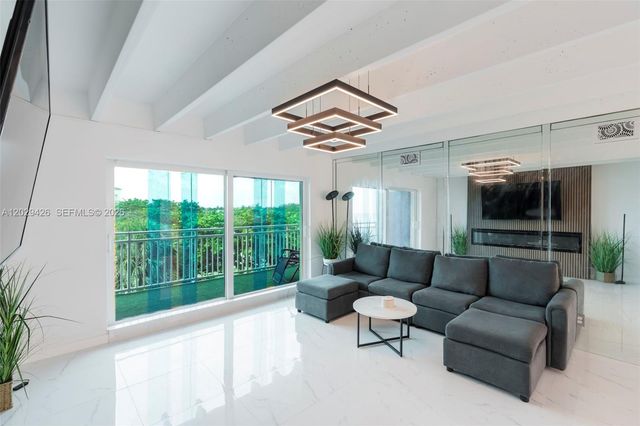 4500 S Ocean Boulevard 405, Lantana, FL 33480