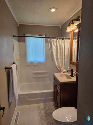100 Case St Street, Yankton, SD 57078