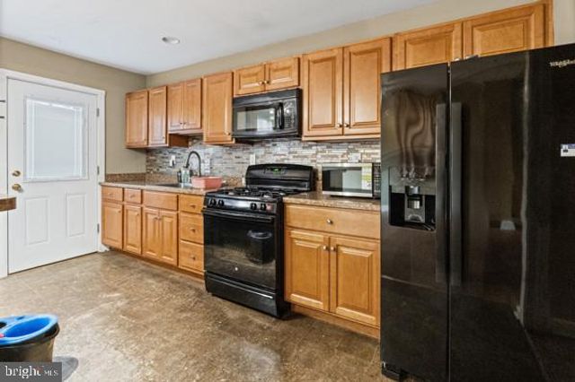 5827 JONQUIL AVE, Baltimore, MD 21215