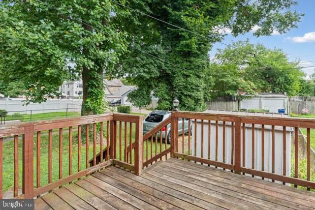 5827 JONQUIL AVE, Baltimore, MD 21215
