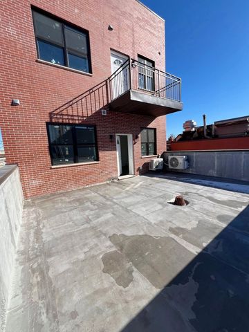 4512 104th, Corona, NY 11368