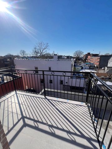 4512 104th, Corona, NY 11368