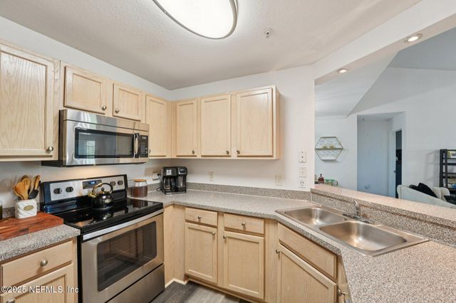 7800 POINT MEADOWS Drive, 1434, Jacksonville, FL 32256