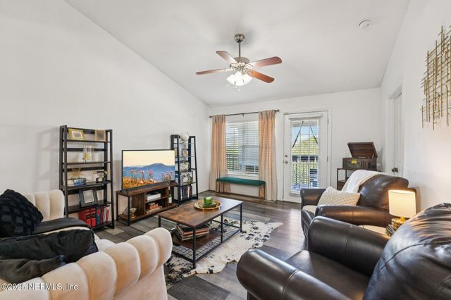 7800 POINT MEADOWS Drive, 1434, Jacksonville, FL 32256