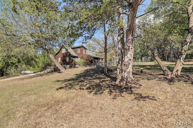 130 Rolling Hills Drive, Washington, MO 63090