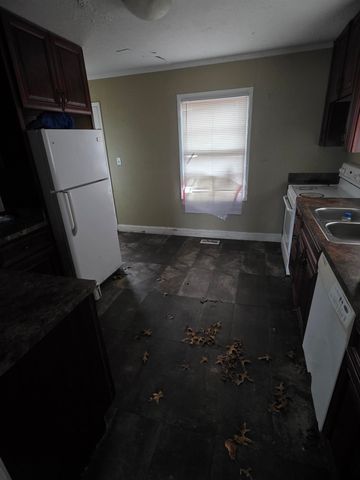 906 Norway Avenue, Huntington, WV 25705