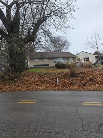 906 Norway Avenue, Huntington, WV 25705