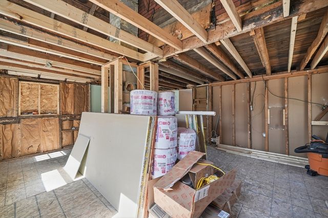 5 Torrey St, Easthampton, MA 01027