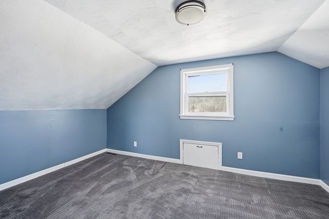 5 Torrey St, Easthampton, MA 01027