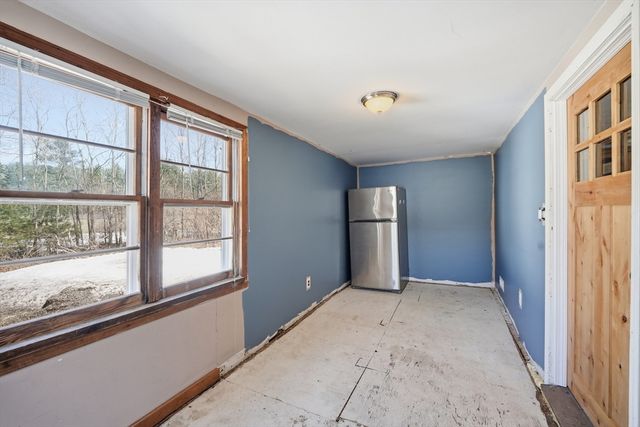5 Torrey St, Easthampton, MA 01027