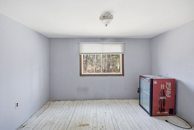 5 Torrey St, Easthampton, MA 01027