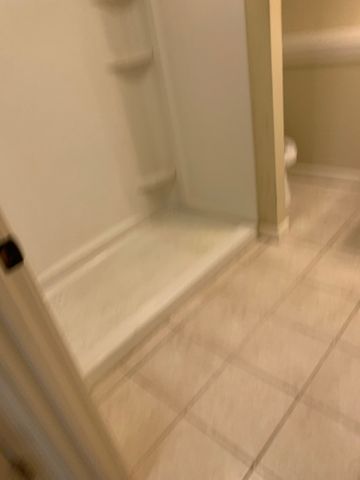 2 Coit Street APT 1, New London, CT 06320