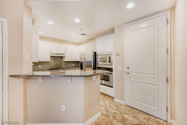 43 East Agate Avenue 306, Las Vegas, NV 89123