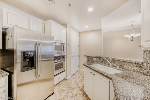 43 East Agate Avenue 306, Las Vegas, NV 89123