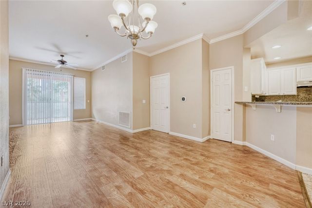 43 East Agate Avenue 306, Las Vegas, NV 89123