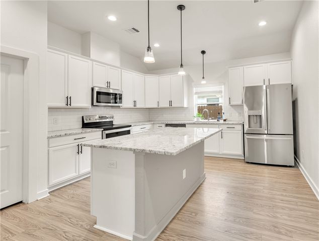 1907 Cambria Drive, Bryan, TX 77807