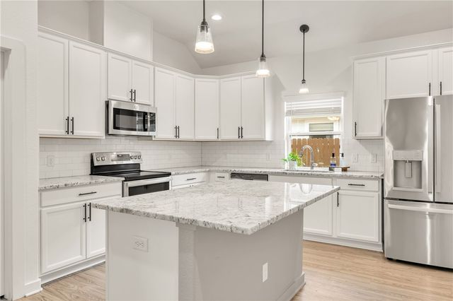 1907 Cambria Drive, Bryan, TX 77807