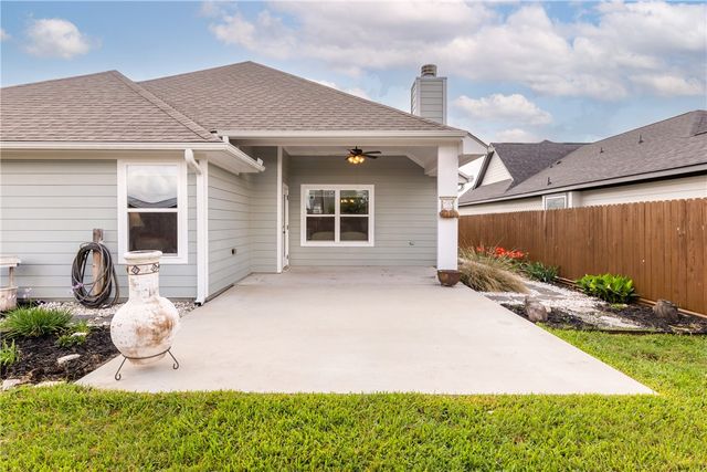 1907 Cambria Drive, Bryan, TX 77807