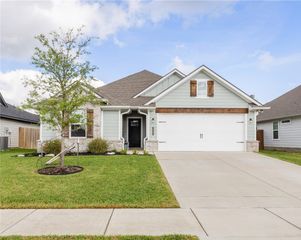 1907 Cambria Drive, Bryan, TX 77807