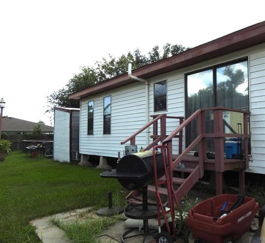 824 Elder St, Houma, LA 70360