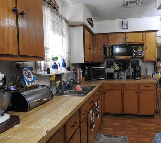 824 Elder St, Houma, LA 70360