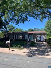213 OAK ST, Charlottesville, VA 22902