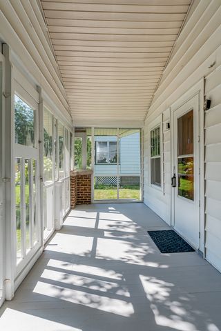 2422 Western Avenue, Davenport, IA 52803