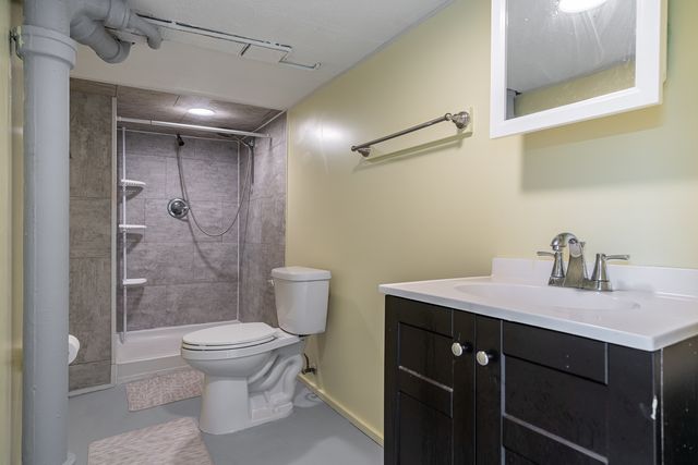 2422 Western Avenue, Davenport, IA 52803