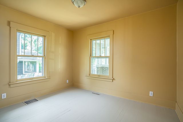 2422 Western Avenue, Davenport, IA 52803