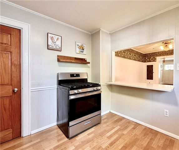 3735 Hiawatha St, Brighton Heights, PA 15212