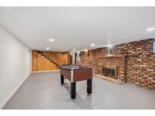 2 COUNTRY CLUB Dr, Longview, WA 98632