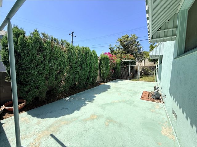 243 E Harrison Avenue, Pomona, CA 91767