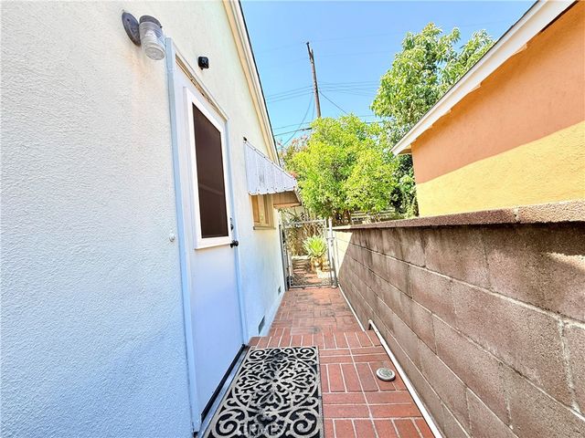 243 E Harrison Avenue, Pomona, CA 91767