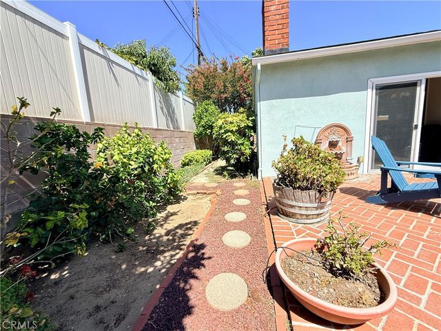 243 E Harrison Avenue, Pomona, CA 91767
