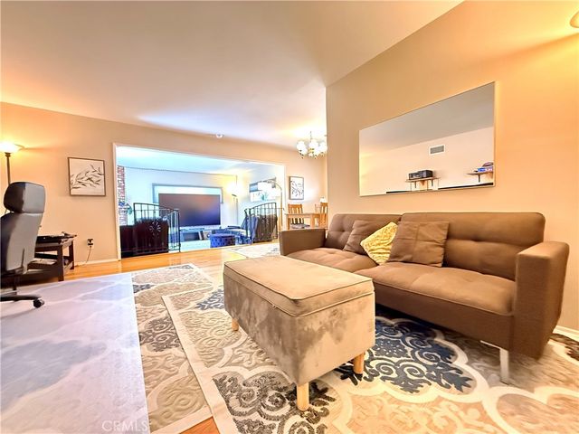 243 E Harrison Avenue, Pomona, CA 91767