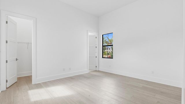 13278 Artisan Circle, Palm Beach Gardens, FL 33418