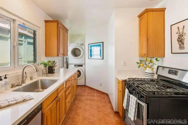8373 El Paseo Grande, La Jolla, CA 92037