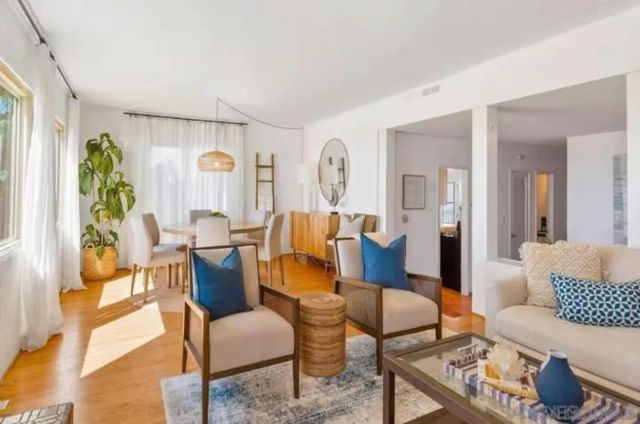 8373 El Paseo Grande, La Jolla, CA 92037