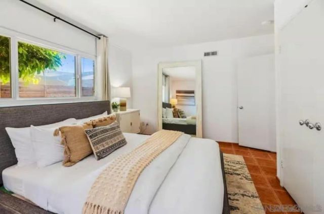 8373 El Paseo Grande, La Jolla, CA 92037