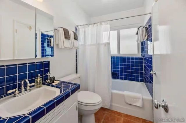 8373 El Paseo Grande, La Jolla, CA 92037