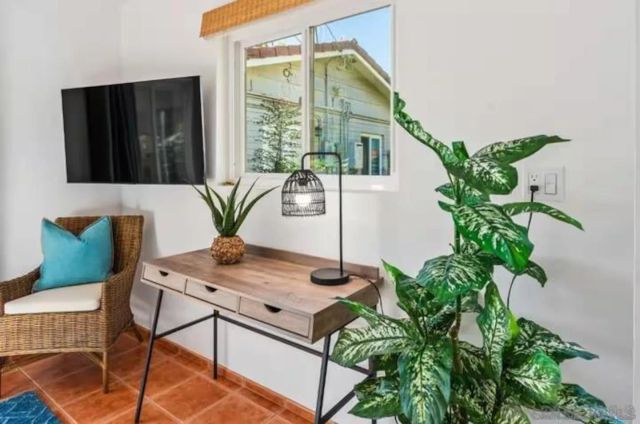 8373 El Paseo Grande, La Jolla, CA 92037